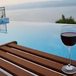 Διαμέρισμα Snug In With Swimming Pool *