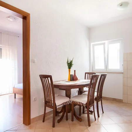 Snug In With Swimming Pool Apartamento