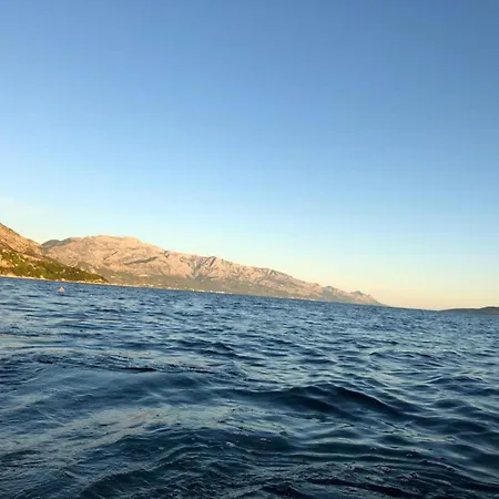 アパート Snug In With Swimming Pool *