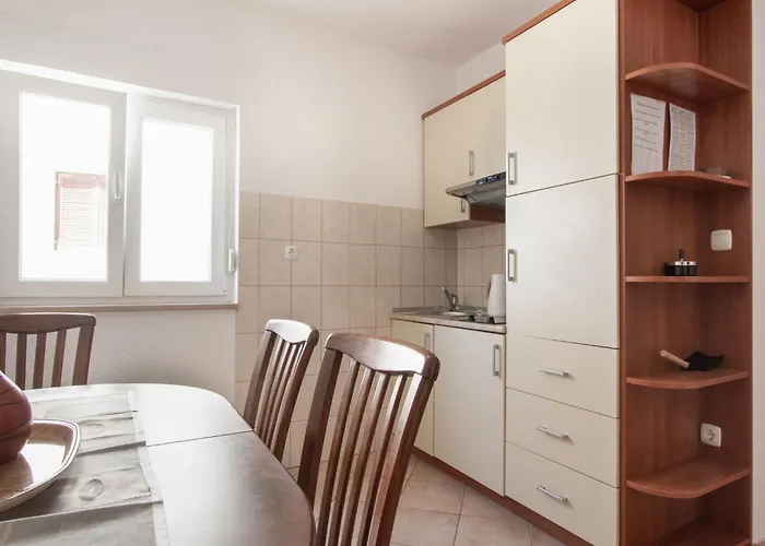 Apartamento Snug In With Swimming Pool *