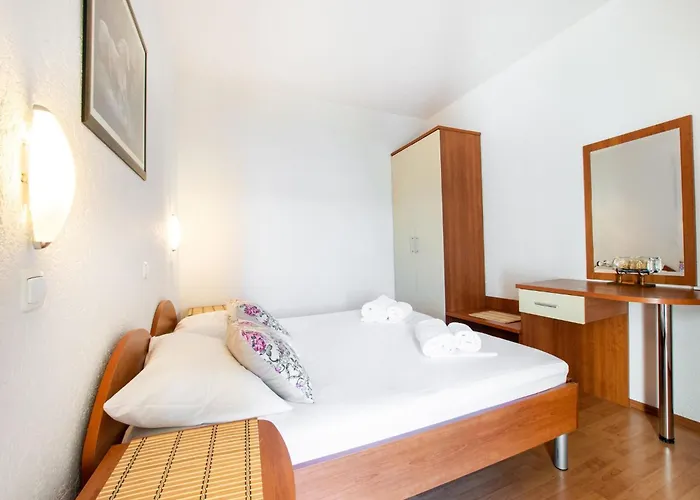 Snug In With Swimming Pool Apartamento