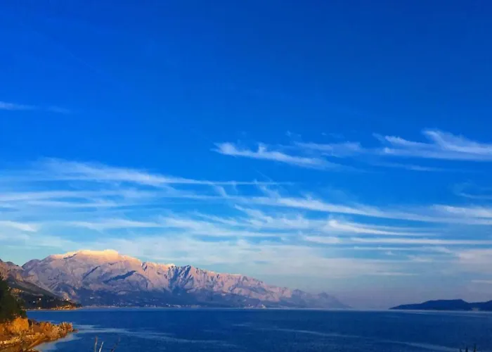 Apartamento Snug In With Swimming Pool