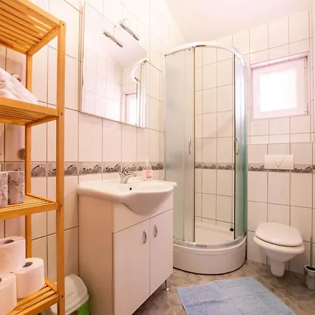 Apartment Snug In With Swimming Pool