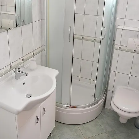 Snug In With Swimming Pool Apartment